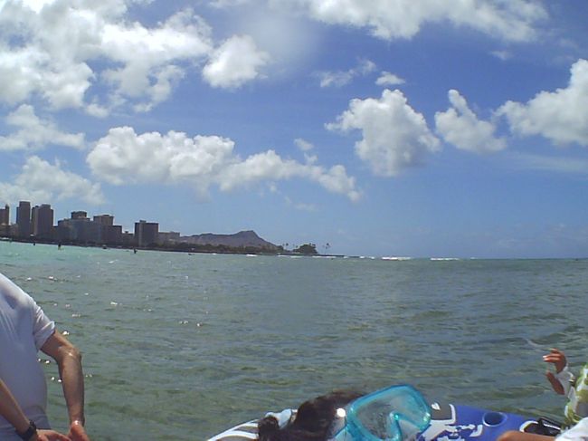 遠くにダイヤモンドヘッドが見えてきたー(≧∀≦)