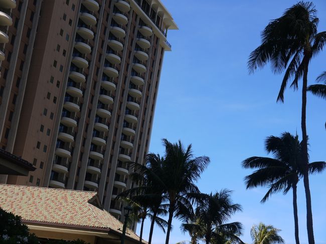 いつも思うけど、最終日が一番の青空！！<br /><br /><br />帰りたくないー(>_<)<br /><br /><br />と思わせる ハワイマジック？！