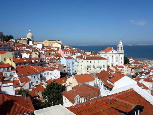 ポルタス・ド・ソル広場からの眺め。リスボンではこの広場からの眺めが一番美しかった。