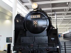 突然の機関車に驚かれましたぁ？

いやね、自分らの興味関心ばかりを追いかけてしまっていたので、
坊主が楽しめる場所をと、オプションをご用意。

自宅に戻る前に、罪滅ぼしに京都の鉄道博物館へ。