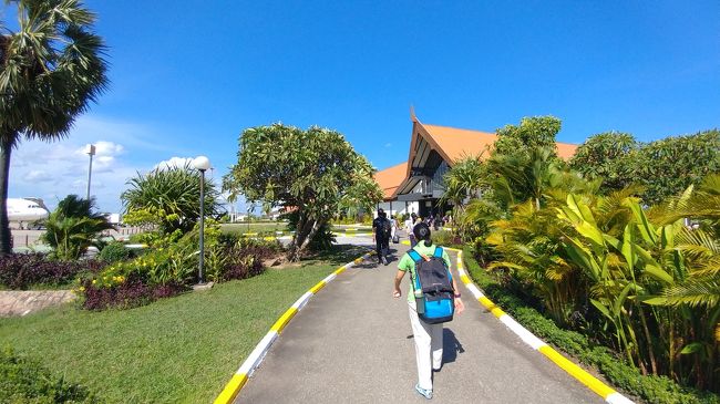 ちょっとデンパサールに似た新しい空港
