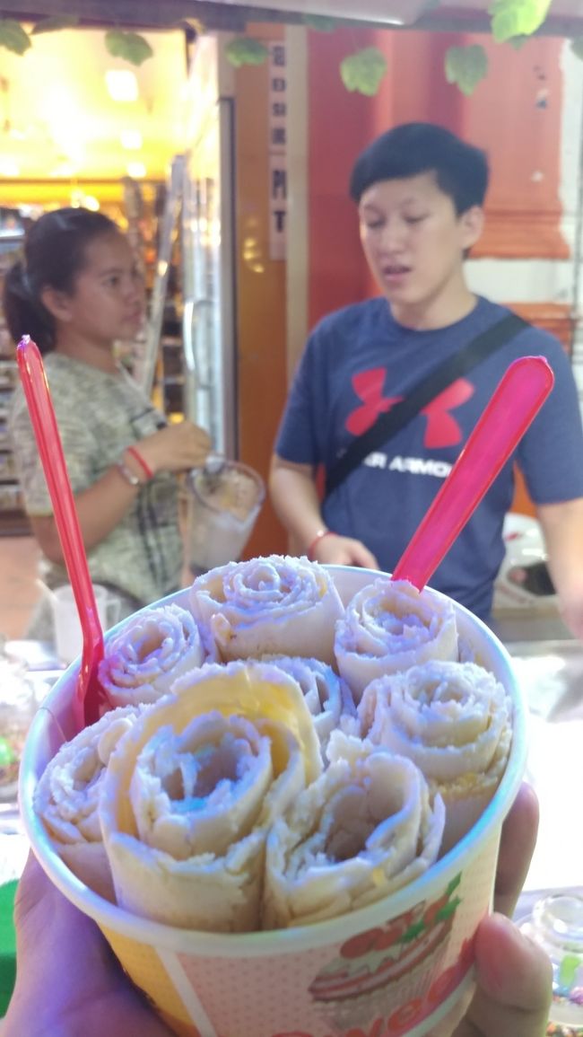 作りたて！ ココナッツアイスクリーム<br /><br />濃厚で美味い。