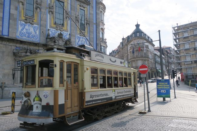 最後まで読んで頂き、ありがとうございます！<br /><br />今回、沢山の街を観光しましたが、どの街も魅力的でした(*^-^*)<br />普通はいくつか観光したら、そのうち1つは期待はずれな事が多いんですが<br />ポルトガルは全ての街がそれぞれ魅力的でした！<br />見所も沢山あるので、ぜひまた行きたいと思います。<br /><br />何度も書いていますが、どの街も坂が多いので<br />余裕のある旅程がいいと思います。<br />女1人旅(デビュー)にも超お勧めです！！<br />膝が健康なうちに、ぜひ行ってみて下さい。<br /><br />＜下記は旅の備忘録＞<br />勝手にランキング<br />①教会・修道院<br />②ナザレの海<br />③路面電車<br />④パステル・デ・ナタ<br />⑤お酒(ジンジャ・ポートワイン・ビール)<br /><br />再訪できたら、行きたい所<br />・晴天のビアナドカステロで、塔に登る・街歩き<br />・本格的なファド鑑賞<br />・サンジョルジェ城から夜景を見る(リスボン)<br />・ポザーダに宿泊<br />・世界一人気のリスボンの水族館を見学<br />・モリセイロで運河周遊<br /><br />■rede社(バス)<br />http://www.rede-expressos.pt/default.aspx<br /><br />■tejo社(バス)<br />http://www.rodotejo.pt/#<br /><br />■ポルトガルのバス<br />http://www.geocities.jp/cdj33980/travel/portugal/buspt.html<br /><br />■交通検索<br />http://www.transporlis.pt/Default.aspx?tabid=36&amp;language=en-GB<br /><br />■シントラバス時刻表<br />http://www.scotturb.com/carreiras/horarios<br /><br />■ファド<br />http://www.h6.dion.ne.jp/~fado/casa1.html<br /><br />■シントラ、ロカ岬<br />http://etravel.ciao.jp/travel/2016/09/20/post-1291/<br /><br />■ポルトガル鉄道乗り方<br />http://easytravel.sakura.ne.jp/euro_transport/cp.shtml#002<br /><br />■ポルトガル鉄道(CP)<br />https://www.cp.pt/passageiros/pt<br /><br />■市電時刻表<br />http://www.carris.pt/pt/carreiras/<br /><br />■地球の歩き方 旅仲間募集<br />http://bbs.arukikata.co.jp/<br /><br />(2017/09/16 追記)<br />■ジェロニモス修道院・ベレンの塔 オンラインチケット<br />https://bilhetes.patrimoniocultural.pt/<br /><br />ジェロニモス修道院・ベレンの塔は<br />オンラインチケットで事前購入できるようです！<br />英語を選択しても内容は全てポルトガル語になるようですが<br />ここで購入すれば<br />バーコード付きチケットのpdfがダウンロードできるようです。