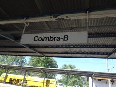 10：40
コインブラB　駅に定刻通り到着
目指すコインブラ駅はここから支線に乗り換えです。