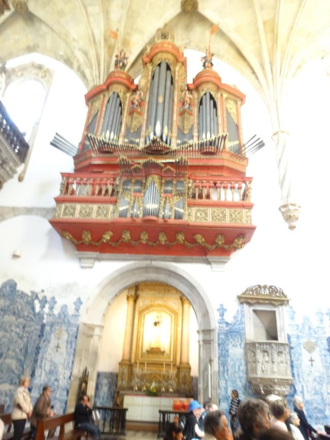 中は必要最低限の施設です。豪華さなどはないです、