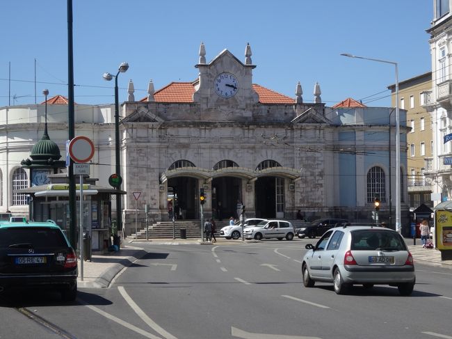 15:45　コインブラ駅に到着。<br /><br />ここで事件が、、、、、起こりました。<br />