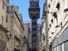 リスボンのバイシャ地区をフィゲイラ広場に向かってプラプラします。
有名なサンタ・ジュスタのエレベーターがありましたが、すごい行列で乗るのに1時間以上は掛かりそうでした。断念。