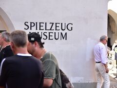 ドイツ語の教科書でおなじみSpielzeug Museum(おもちゃ博物館)
大学の授業で「おもちゃ博物館はきれいだ」みたいな例文を作ってお茶を濁した経験があります。
入ったことはありません。