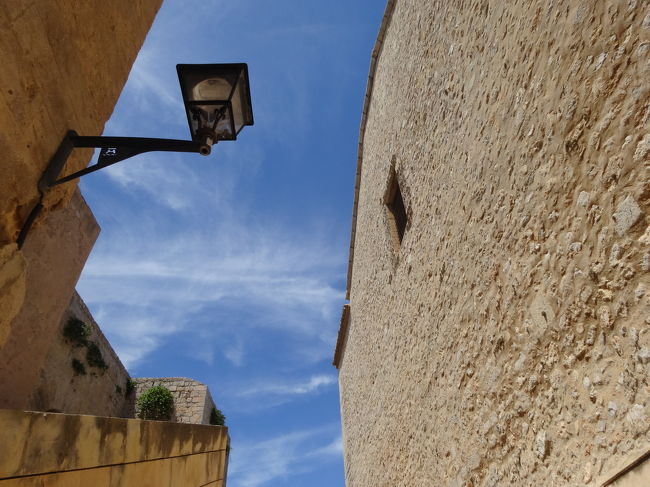 白じゃない壁も素敵ー(^-^)