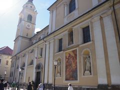 聖ニコラス大聖堂。キリスト教が伝わって１２５０年を記念して１８世紀に建てられました。
