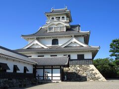 現在の長浜城は昭和58年に再興され、長浜城歴史博物館として開館しました。長浜の歴史と文化、秀吉と長浜の関係を紹介する資料が展示されています。