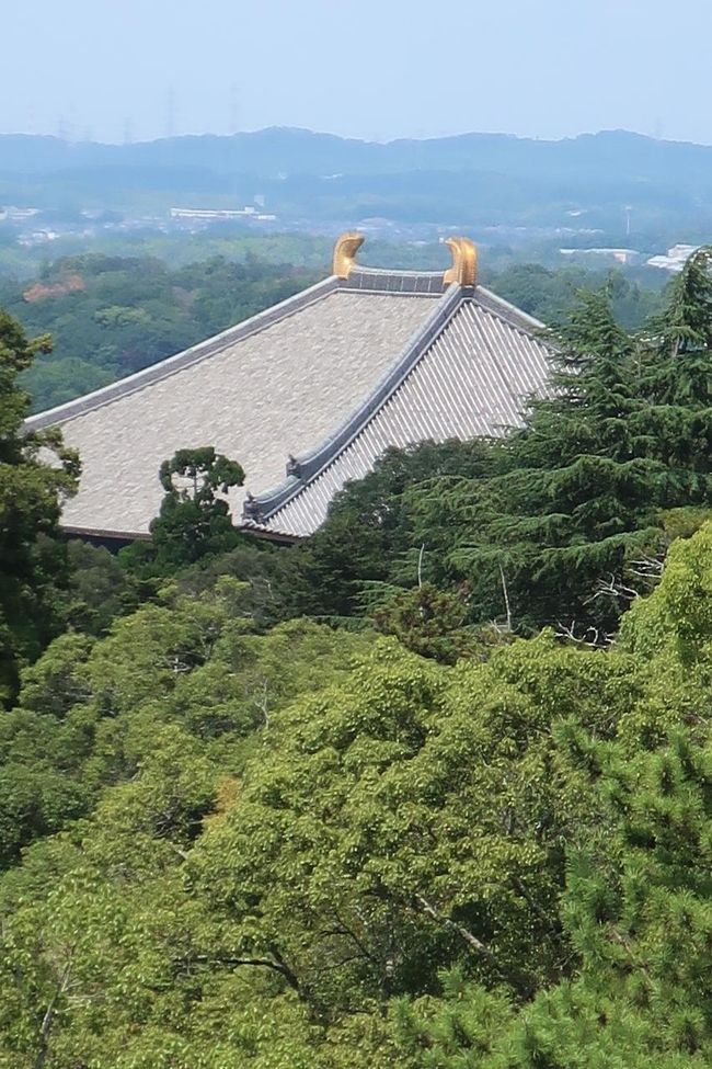うるわしき奈良へやって来ました。<br />今夜はこの東大寺で国民文化祭開会式が開かられるのです。<br />とにかく為さることが俗世界の私からみれば神聖なのです。
