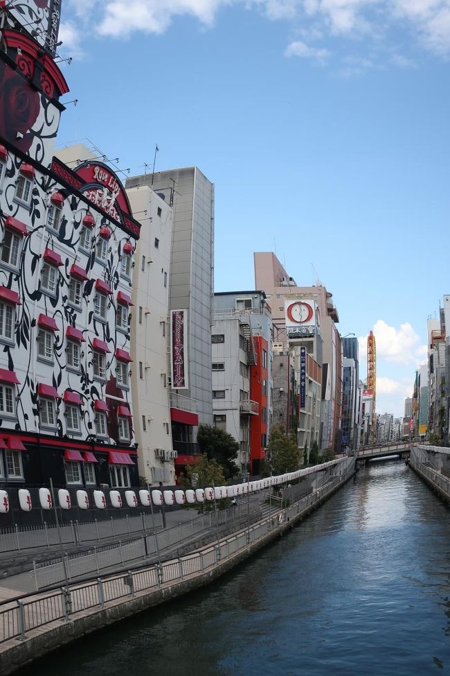 この辺りのことを、とんぼりリバーウオークというらしいです。<br />言いにくい名称。