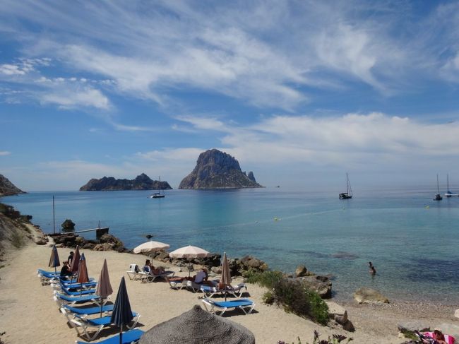 暑いけど、カラッとしてて嫌じゃない。