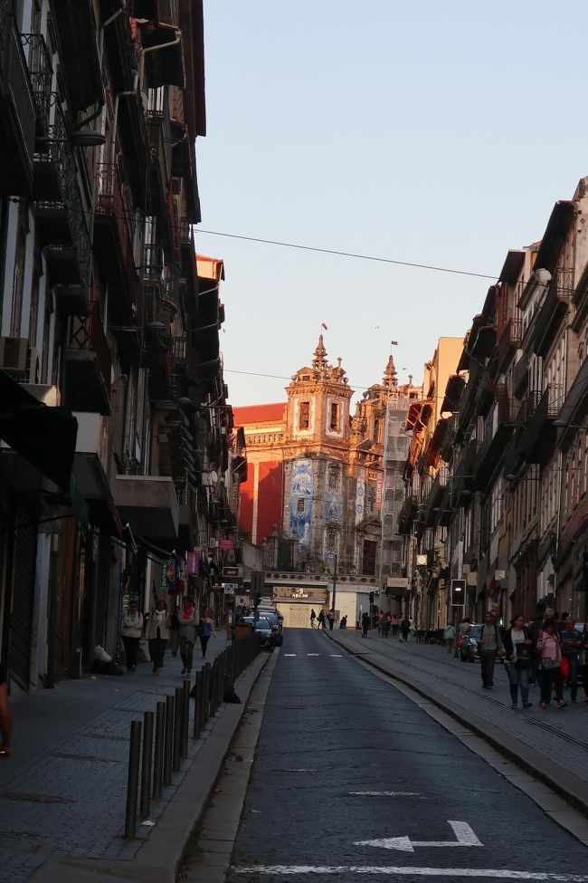 20時半過ぎ、ようやく日が落ちてきましたよ。