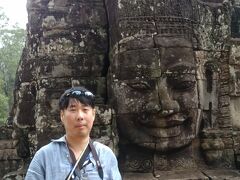 アンコール・トムのバイヨン寺院へ。
巨大な四面菩薩を見るとアンコール遺跡に来た実感が湧いてきた！