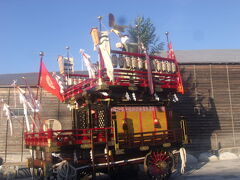 横山家前には立派な山車が見られました。

姥神大神宮のお祭りみたいですね。