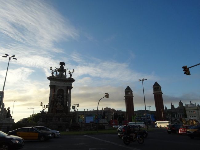 美しい。<br /><br />空港へむかうバス待ちでパチリ(^^)