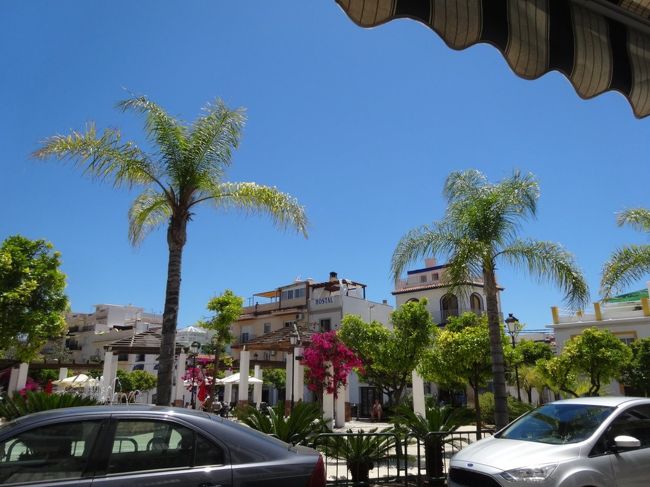 空港に着きました(;・д・)<br />マラガ空港からは、バスで行きます。<br /><br />写真撮ったのになー。<br /><br />すっぽり消えている(;_;)