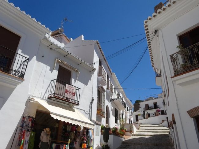 じゃん！！<br /><br />世界一美しい白い村と言われた<br /><br />「フリヒリアナ」