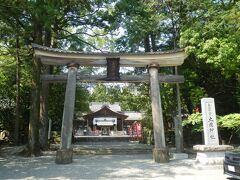 続いての隣の土佐神社へ移動．
創建は460年頃と伝わる．主祭神は味鋤高彦根神，一言主神．
土佐国一宮．
境内拝観自由，駐車場あり．