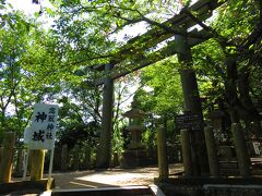 高取神社の神域・・・ゴクリ