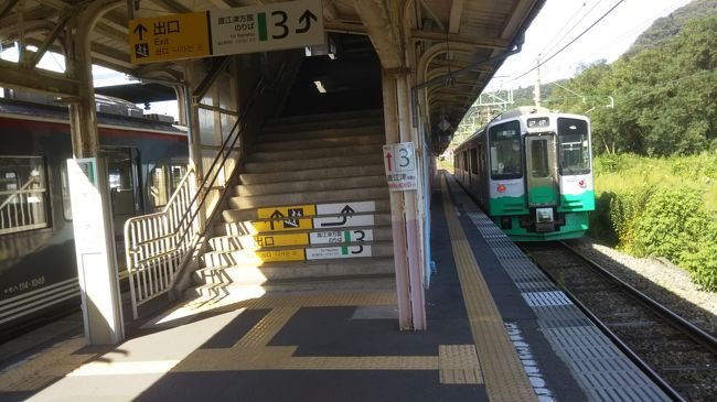 妙高高原駅です。<br /><br />長野・新潟県境の新潟側にある駅で、この駅を境に南側をしなの鉄道が北側をえちごトキめき鉄道が走っています。