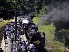 11:34 新型客車「SLやまぐち号」は仁保駅に到着
この駅では7分間の停車時間があります