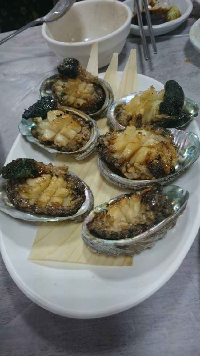 チャガルチ市場<br />鮑コース<br />バター焼きかな