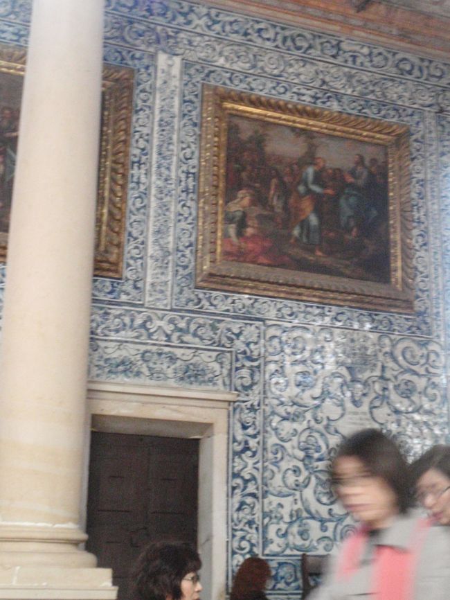 同じく、教会内部のアズレ―ジョ