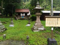 道中所々で解説していただき、とても勉強になる時間でした。岡山にも銅山があるらしいという話が出たのですが、全然知らなくて、帰って調べてみようと思いました。