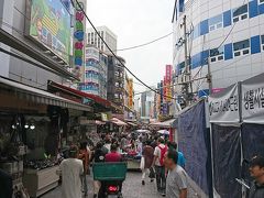 南大門
いろいろ買い物をして
お昼は　食堂街で　韓国料理を食べました。

いつ来ても賑やかで、楽しい街です。