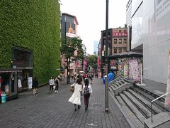 良かったです、雨は　降っていません。

明洞 ～ ロッテ免税店 ～ 南大門へ

この時間は、どこへ行っても　空いています。
中国の方が　来ていないからでしょうか？