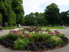 ●ヴェールマネス庭園

苦しすぎて…(笑)。
庭園の中をゆっくり歩きながら帰りました。