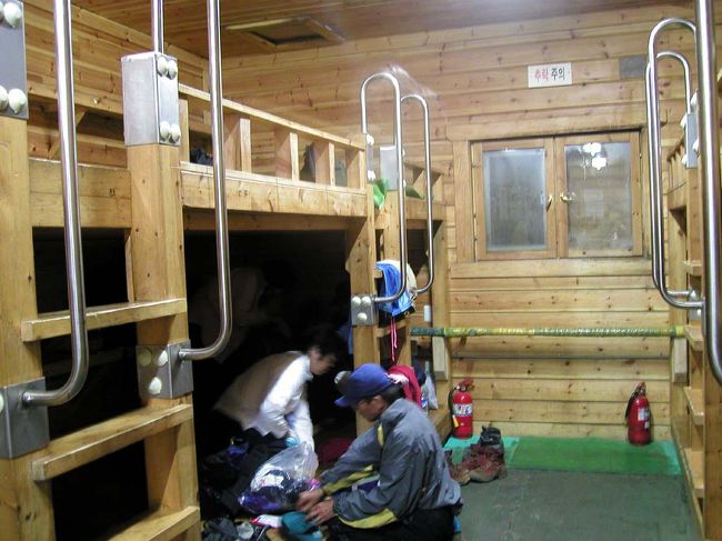 中青待避所の内部。