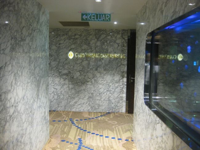 ２６階のラウンジの様子も見に行きました。