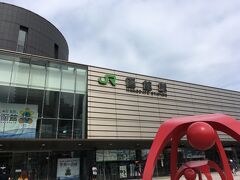 函館駅構内を見学。お土産も充実している感じ。
駅前から市電に乗ってベイエリア方向へ。

