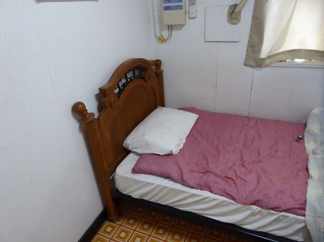 今回の宿泊は、ゲストハウス　すとりーと<br />エアコンに100円をつぎ込んで、快適生活を送りました。