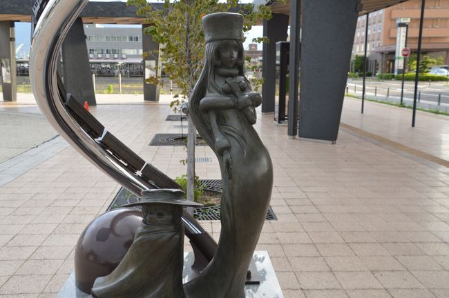 メーデルと星野鉄郎の像などなどあります。