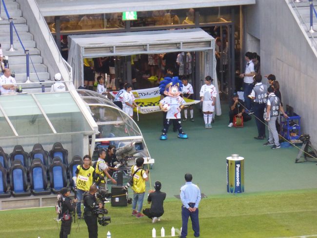 疲れを忘れて休む暇もなく向かったのは…