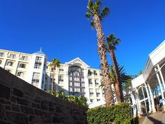 【The Table Bay Hotel/Cape Town】

ツインルームでZAR6,129(≒47,000円／二人)ほど。