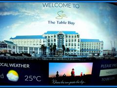 【The Table Bay Hotel/Cape Town】

このホテルは、直前に宿泊していたサンシティ（Sun City）のThe lost of the city of the world（俗称：The Palace）と同じ経営の様です。

写真：ホテル内のTVの画面をパチリ。実はこのホテルの正面からの全貌は、海の上からでないと撮れない.....