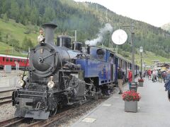 終点のオーバーヴァルト駅に到着しました。この駅で通常のスイス鉄道列車に乗り換えます。