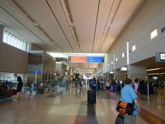 ラスベガスマッカラン国際空港
チェックインカウンターエリアは案外シンプル。