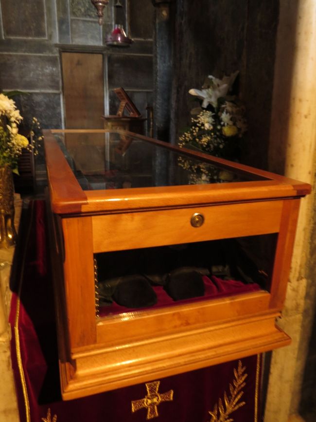 主聖堂の聖オシオス・ルカスの柩です。