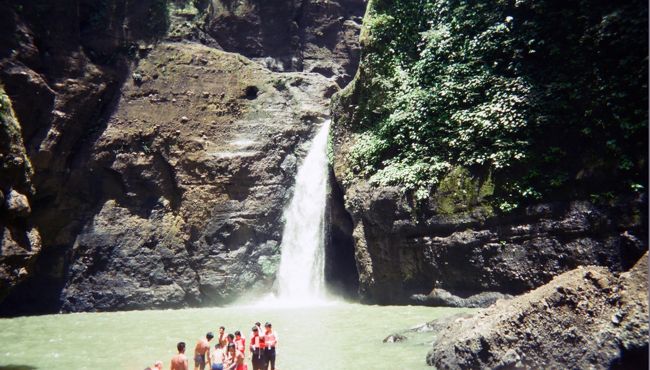 1979年＜海外旅行ガイドブック＞「阿部剛」【プレイタウン マニラ・フィリピン】 1979年＜海外旅行ガイドブック＞「阿部剛」【プレイタウン