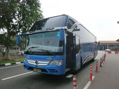 10:43
下車しましょう。
ベンツ製の新型バスで、快適でした。