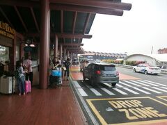 11:05
第2ターミナルに到着。
第1と第2は同じような形の建物なので、間違えてしまいました。