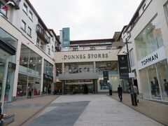 エア・スクエア・センター（Eyre Square Centre）
Penneys等が入ったショッピングセンターです。