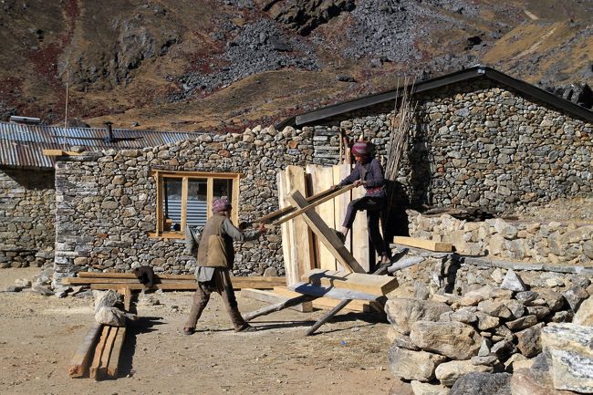 山小屋は手作り！